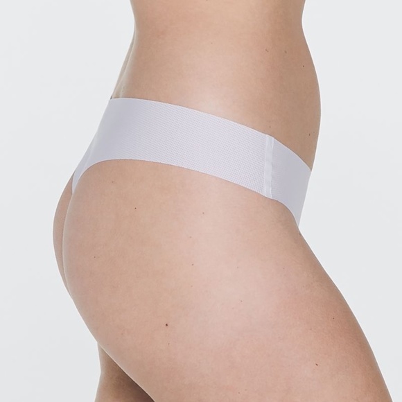 NEW SPANX Under Statements Thong - Picture 3 of 3